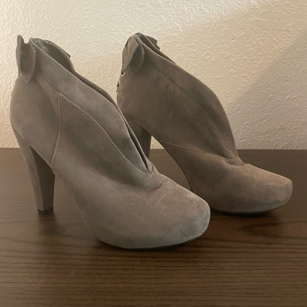 Guess High Heel Boots - Size 6 1/2